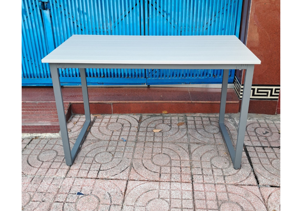 Bàn nhân viên chân sắt chữ U chân U2